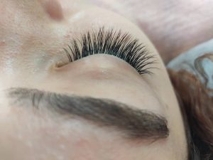 آموزش اکستنشن مژه کلاسیک آموزش اکستنشن مژه کلاسیک